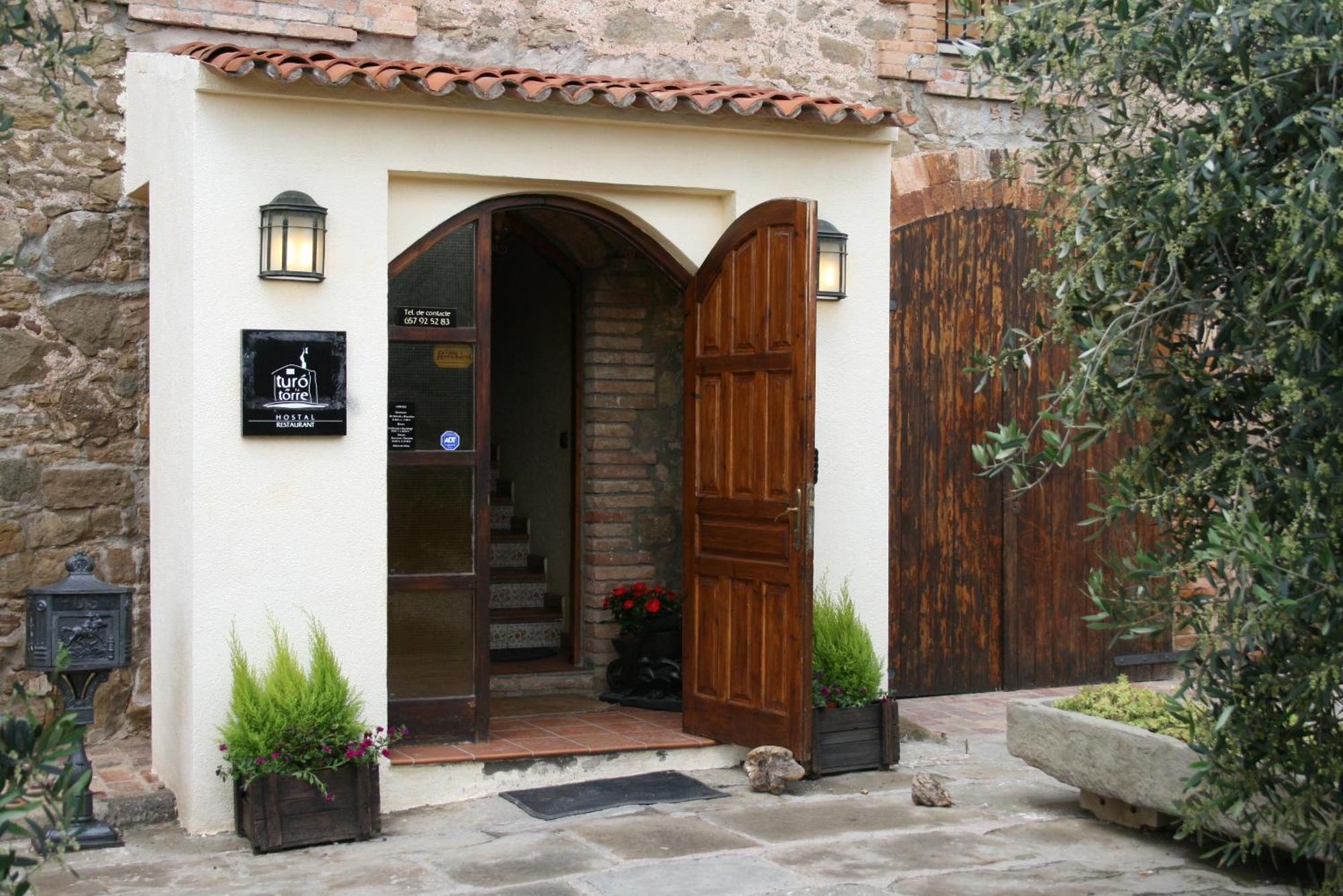 Turo De La Torre Hotel Manresa Kültér fotó