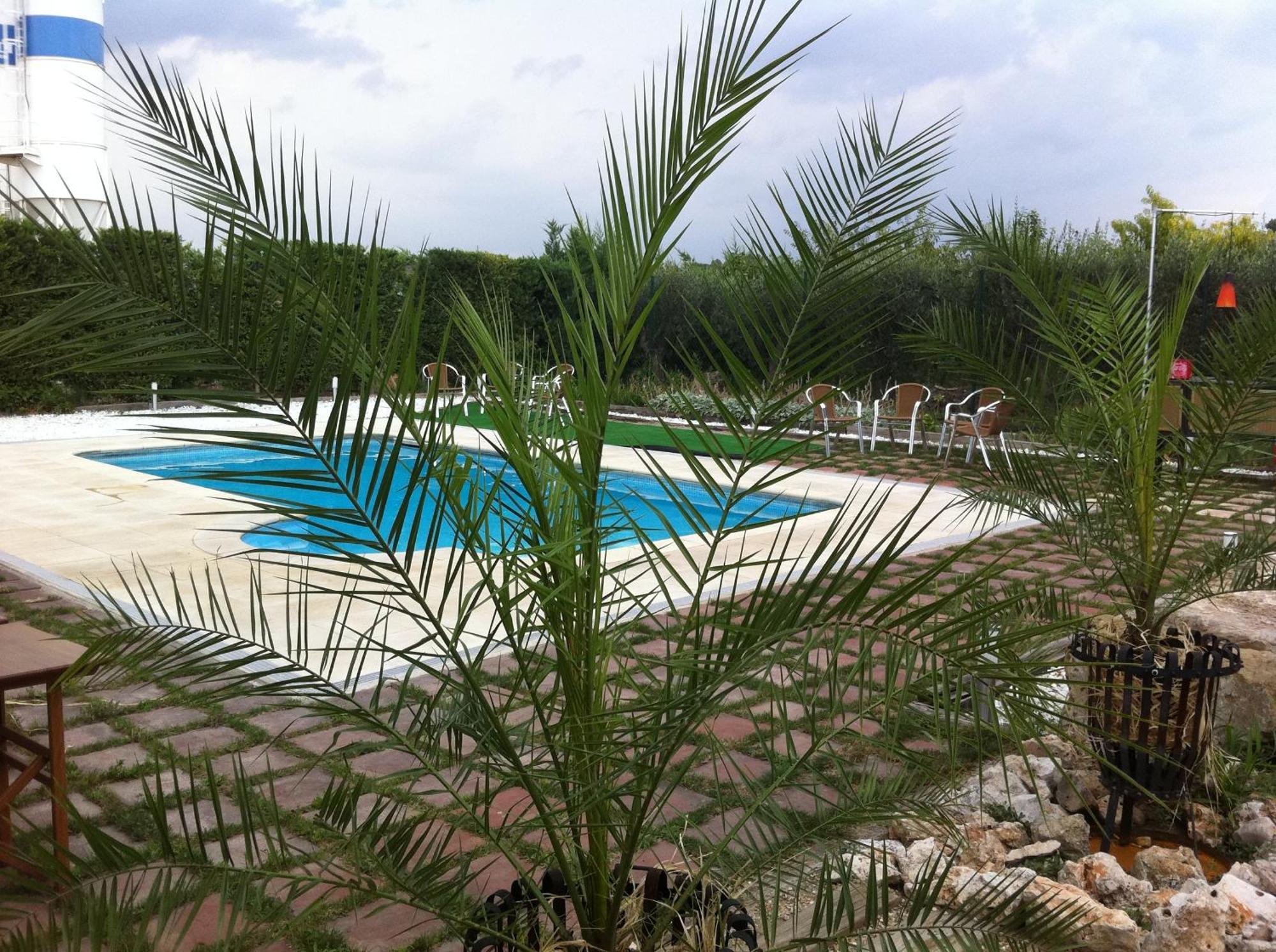 Turo De La Torre Hotel Manresa Kültér fotó